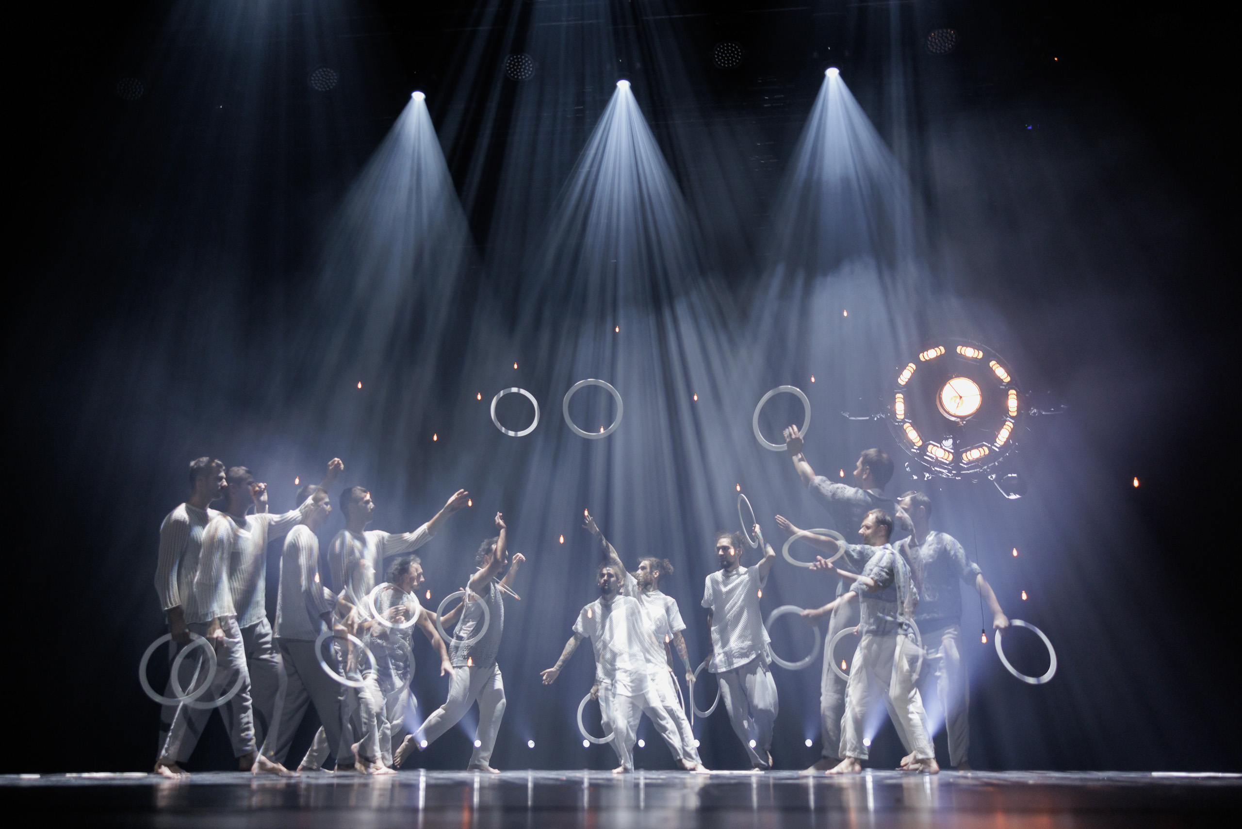 Radiant 1.0, Fundacja Sztukmistrze